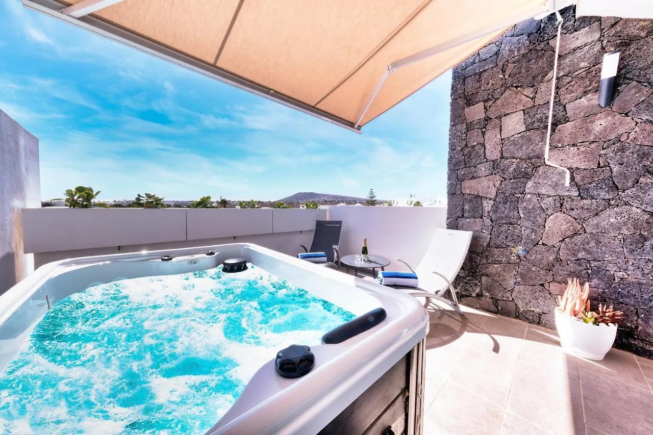 Coral Bay Luxury Duplex Villa Playa Blanca  0*, Playa Blanca (Lanzarote) Spanje