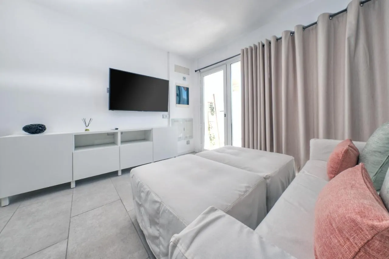 Coral Bay Luxury Duplex Villa Playa Blanca  0*, Playa Blanca (Lanzarote) Spain